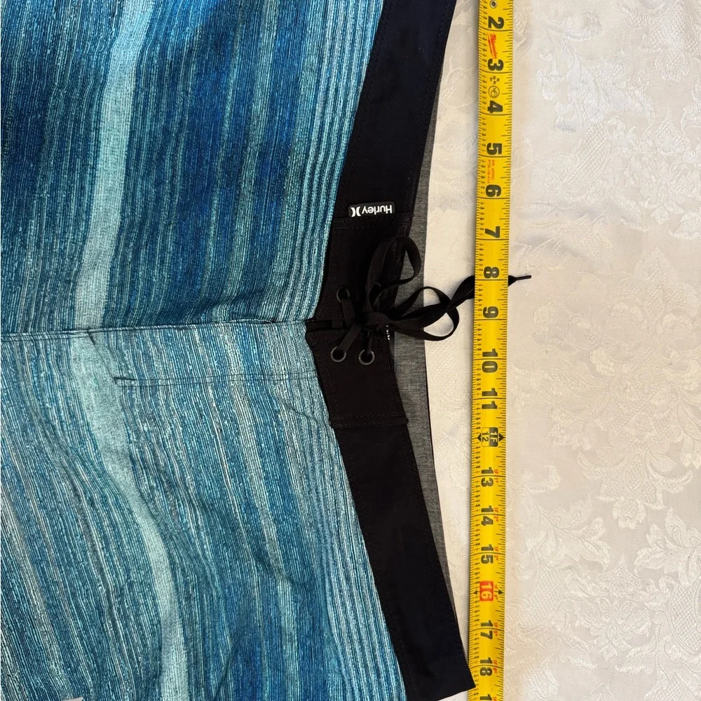 Hurley Phantom Size 36 Sandbar Board Shorts Swim Trunk Blue Striped‎ Surf
